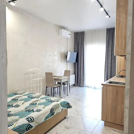 Avinion аппартаменты с балконом у моря Apartman *